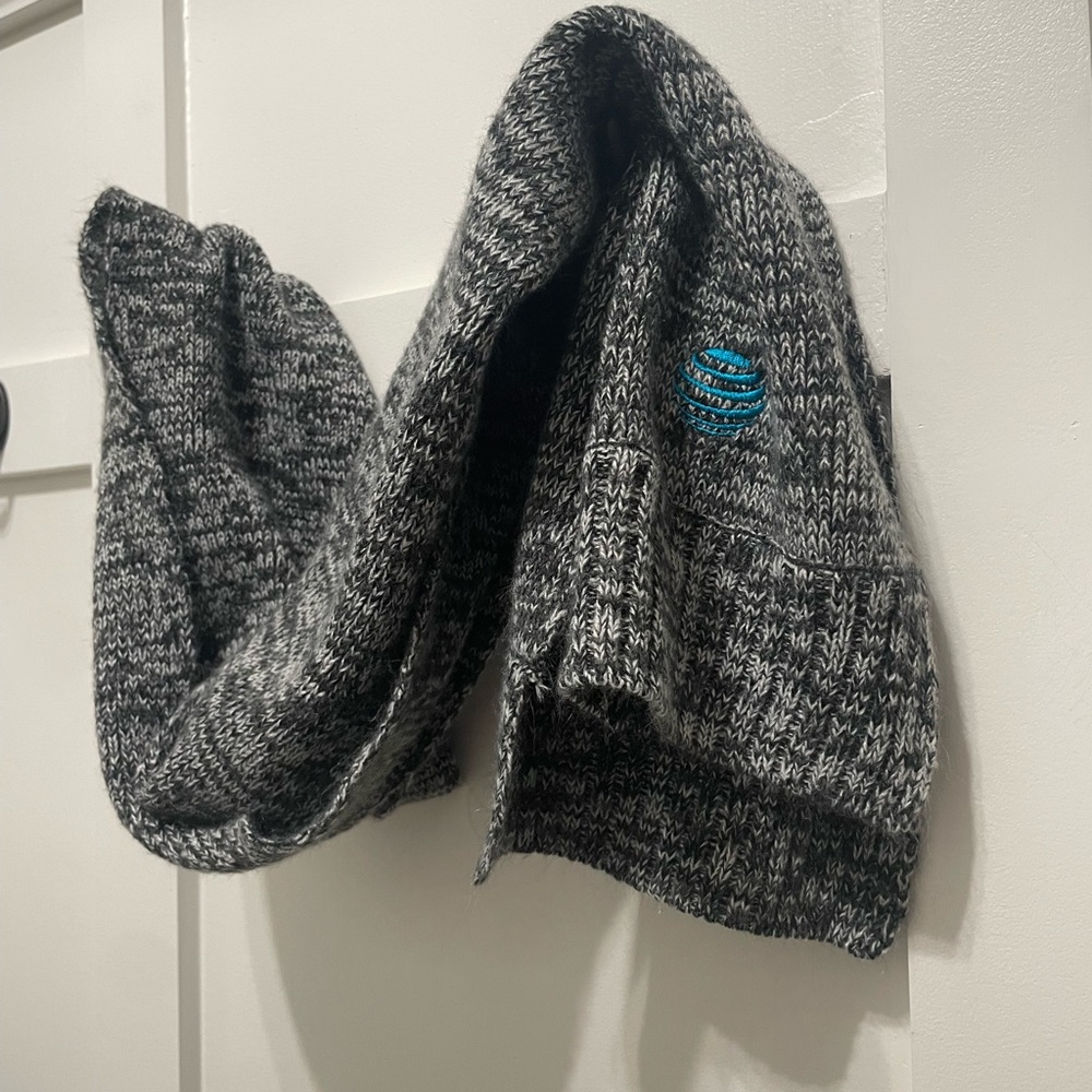 AT&T‎ Grey Scarf
